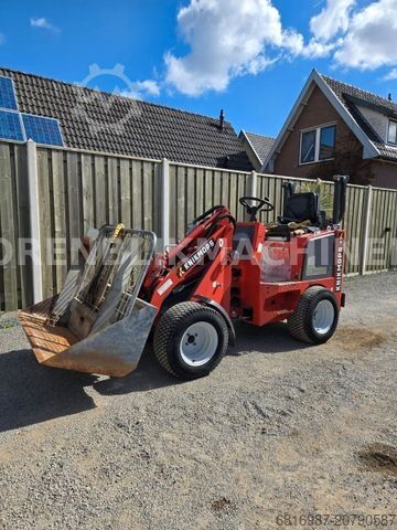 Погрузчик с колёсным шасси  KNIKMOPS KM90