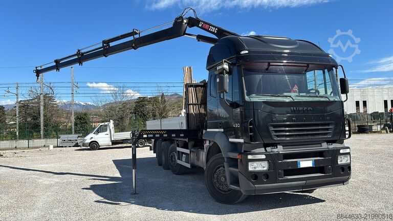Kamion sa ravnom platformom Iveco MAGIRUS A260S/80 ST13 1050