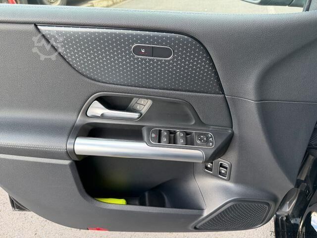 รถสเตชั่นแวกอนหลังคาสูง Mercedes-Benz B 250 e Progressive MBEAM+R-Kamera+Carplay+MBUX