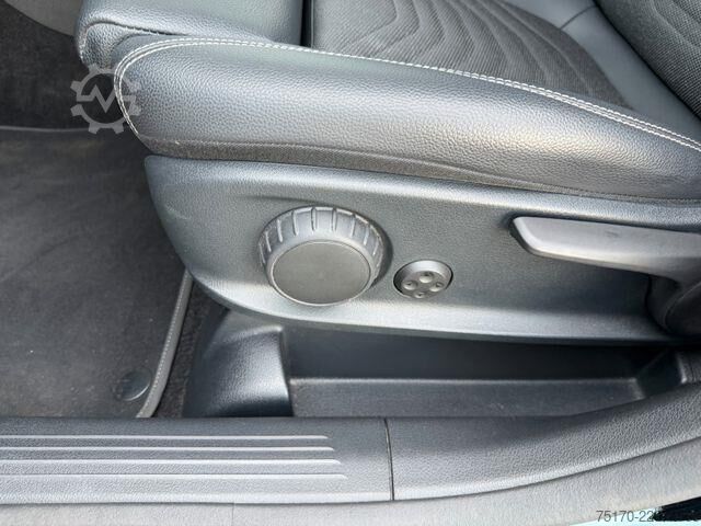 รถสเตชั่นแวกอนหลังคาสูง Mercedes-Benz B 250 e Progressive MBEAM+R-Kamera+Carplay+MBUX