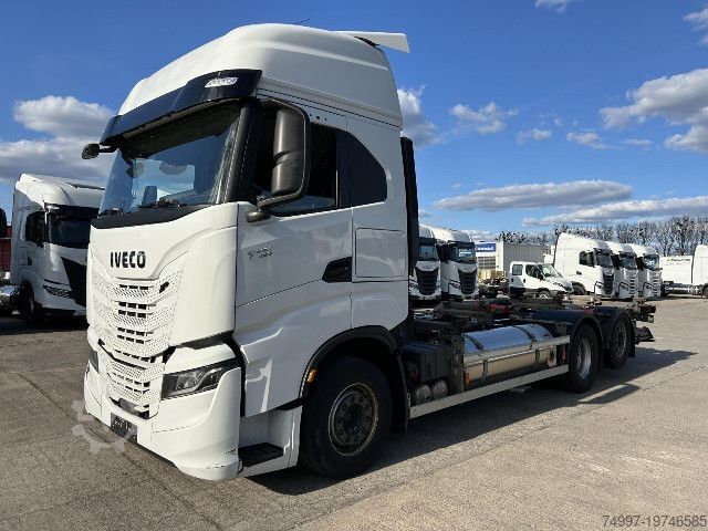 बॉडी बदलने वाला ट्रक IVECO AS260S46Y/FS CM 2LNG / Wartung + TÜV NEU