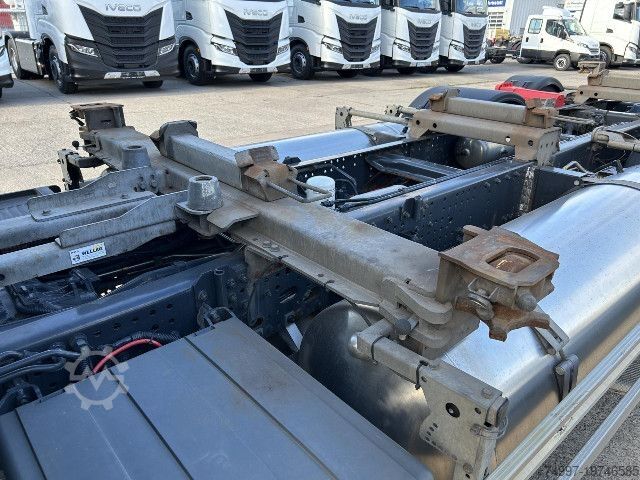 बॉडी बदलने वाला ट्रक IVECO AS260S46Y/FS CM 2LNG / Wartung + TÜV NEU