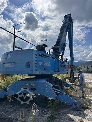 Excavadora sobre ruedas Terex-Fuchs ML 360