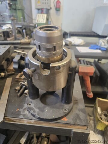 Vertical Milling Machine OKUMA 4V-NC Okuma & Howa 4V-NC