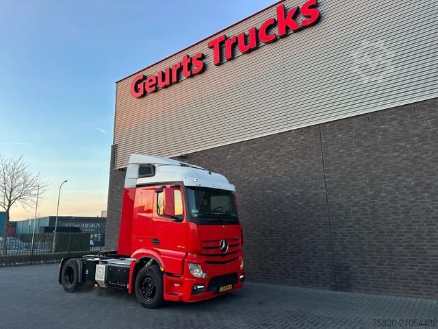 SZM มาตรฐาน Mercedes-Benz Actros 1942 LS