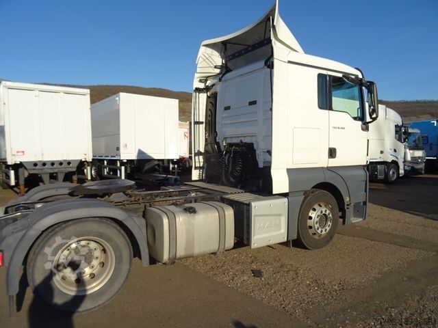 Standard tractor unit MAN 18.460 TGX*Retarder*Navi*Flachdach*1Bett*Kühlbox