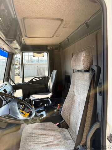 Kipper LKW Iveco EUROCARGO 400E30