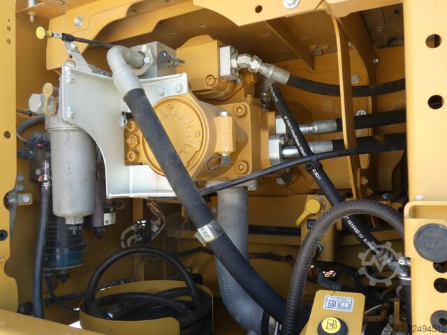 Crawler excavator Caterpillar 330