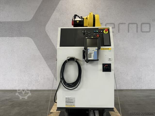 หุ่นยนต์ Refurbished พร้อมการรับประกัน 1 ปี FANUC R-2000iB/200R