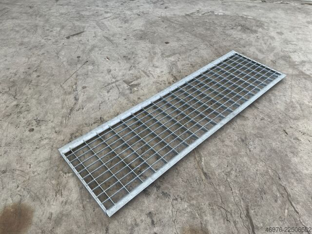 Largeur totale : 1 270 mm / Profondeur : 382 mm Dexion HI280 eingelegtes Gitterrost Gitterrostboden