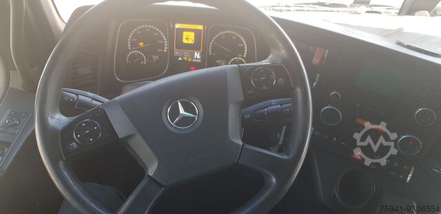 Plakanā platforma / brezenta plēve Mercedes-Benz 2542