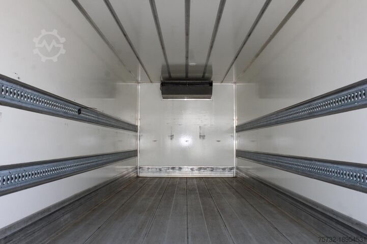 Refrigerated truck Mercedes-Benz Atego 1221 E6 TK T-800 R Strom Türen+LBW