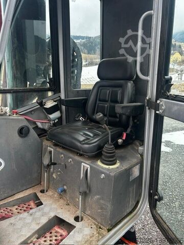 Poljoprivredni stroj Taijfun LIV 120K