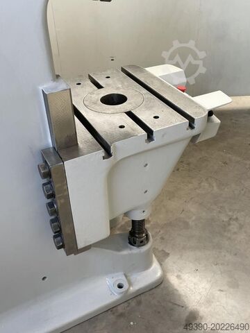 Presă excentrică cu un singur stâlp, recondiționată în atelier, presă de ștanțat excentrică WEINGARTEN AV 40
