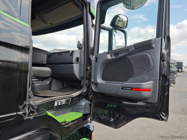 واحد تراکتور با حجم بالا SCANIA R450  MEGA Vollverkleidung Standklima