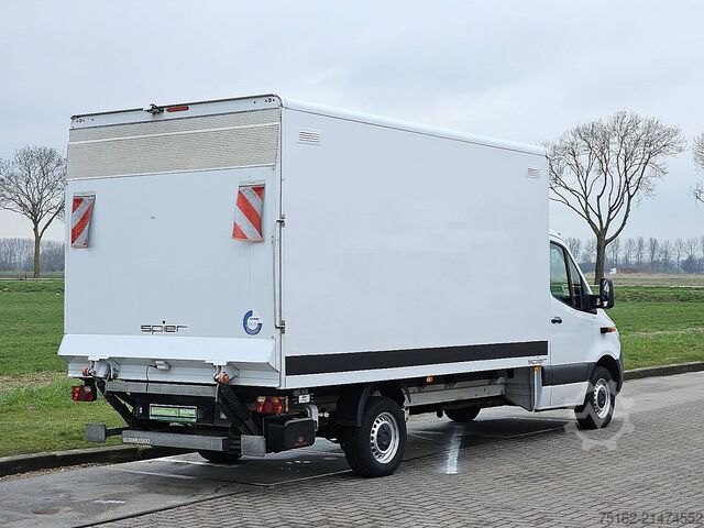Suitcase MERCEDES-BENZ SPRINTER 319 Bakwagen Laadklep!
