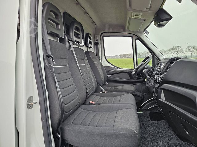 High-roof van IVECO DAILY 35S16 L4H2 Maxi Automaat