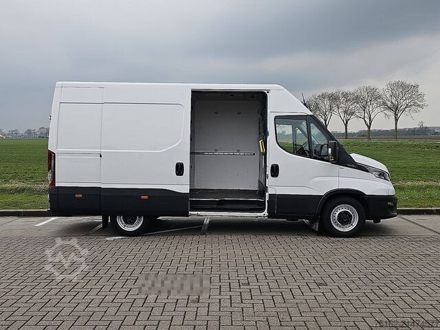 High-roof van IVECO DAILY 35S14 L2H2 3.5t-Trekhaak!