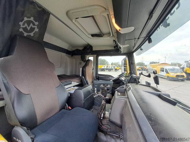 รถกวาดถนน MAN TGS26.360 6x2 BekkerLaGram SV