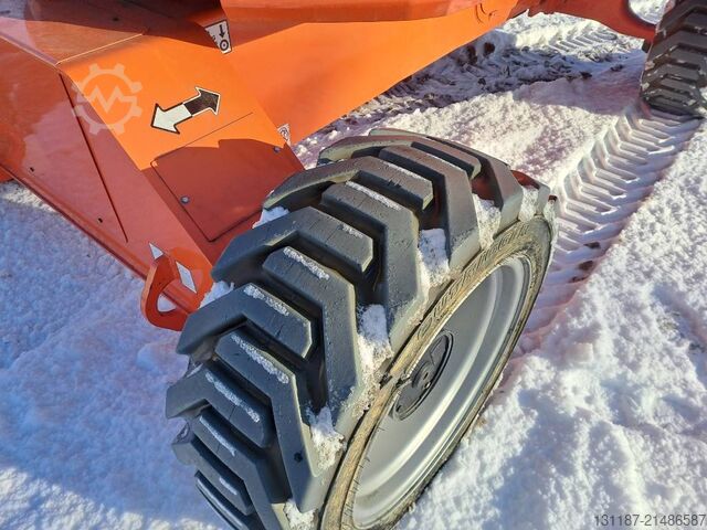 Teleskopska platforma JLG EC520AJ