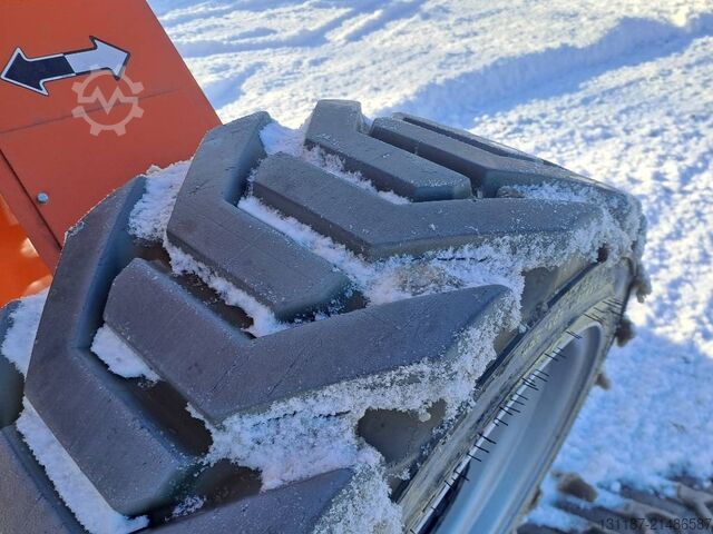 Teleskopska platforma JLG EC520AJ