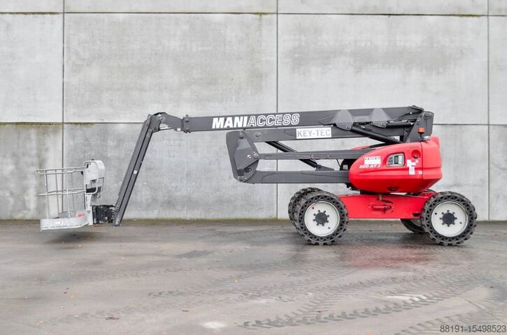 Teleskopiskā darba platforma Manitou 200 ATJ