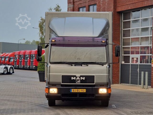 Valise MAN TGL 12.220 LL 4x2 Box , loading lift