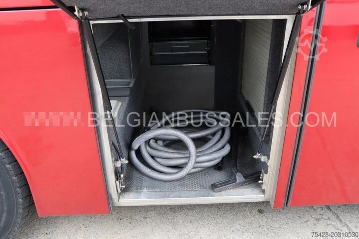 Antrenor Van Hool EX 16 M