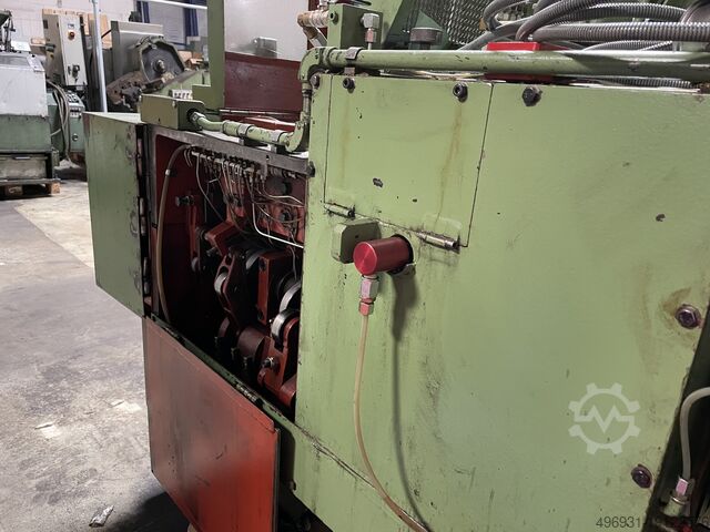 Tekan sekrup National Machinery M56