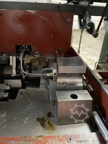 Double pressure press for screw manufacturing. SACMA KSP11