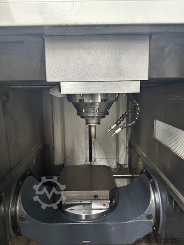 Univerzalni obradni centar DMG MORI HSC 55 linear