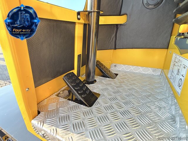 Fyrvägstruck Combilift C3000XL GAS DUPLEX 4550 FORK POSITIONER