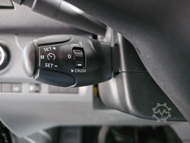 Slēgtais furgons OPEL Vivaro Kasten FlexSpace L DoKa Navi CarPlay DAB