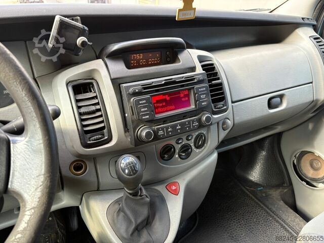 Opel Vivaro 2.50TI 2.9T L2H1 OPEL vivaro
