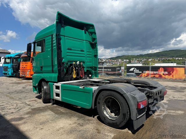 Standardni tegljač MAN 18.420 LL