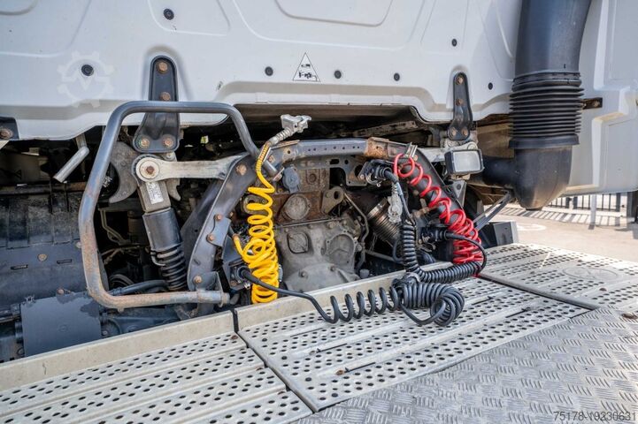 Standard tractor MERCEDES ACTROS 1845 LS