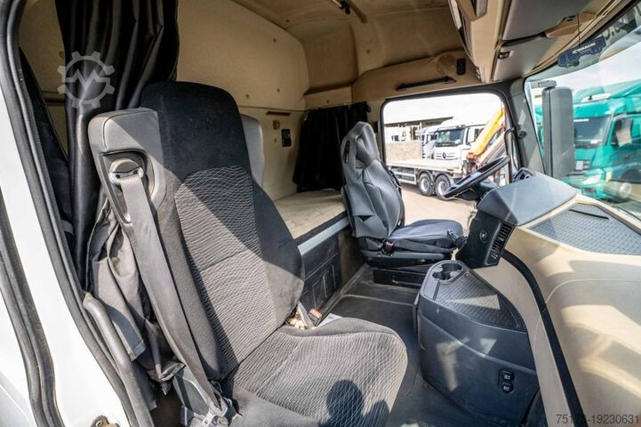 Standard tractor MERCEDES ACTROS 1845 LS