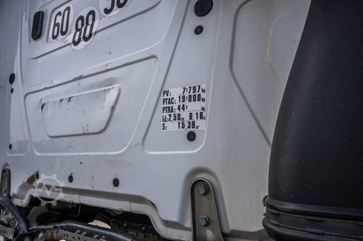 Standard tractor MERCEDES ACTROS 1845 LS+VOITH