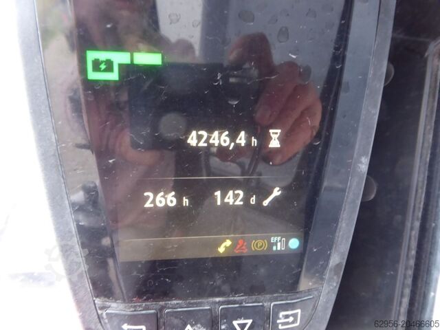 Carretilla eléctrica de 4 ruedas Linde E25-01