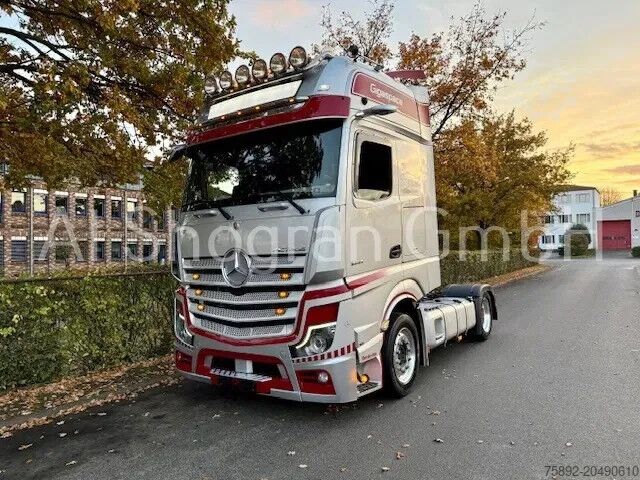 Volume-SZM Mercedes-Benz Actros 1845 GigaSpace/2x Tank/Voll Luft/Eu6d