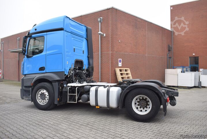 Standard tractor unit Mercedes-Benz Actros 1843 Stream Space Kipphydraulik Klima