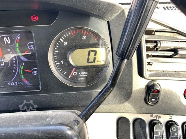 Šarnīru pašizgāzējs Komatsu HM300-3