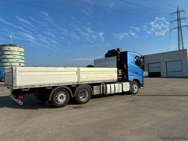 Đầu kéo tiêu chuẩn VOLVO FH 500 gru+cassone fisso