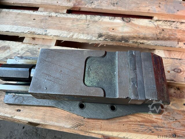 Maskinskruvstycke Röhm 135x35  