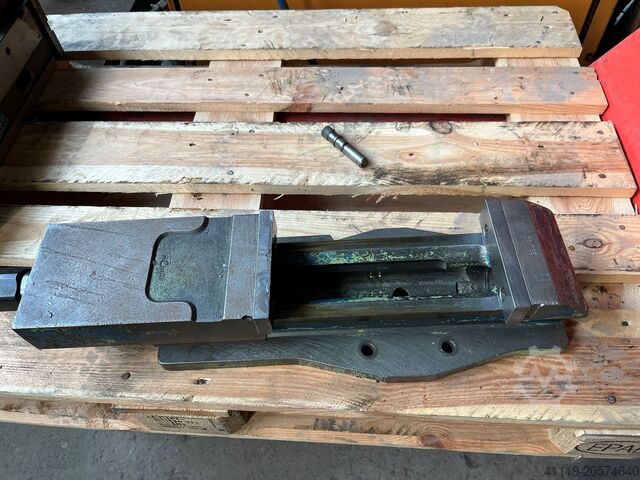 Maskinskruvstycke Röhm 135x35  