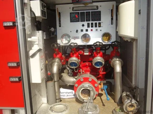 Máy bơm nước cứu hỏa MAN LE 220C GODIVA POMP 2000 LITER TANK,MANUAL GEARBOX