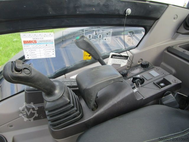 Mini excavators Kubota KX 060-5 - 5,9 Ton.- Klima + Powertilt + 4 Löffel