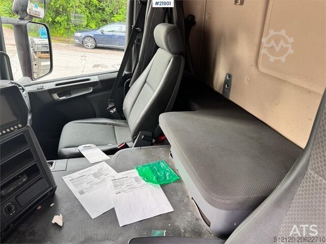 Kofer Scania P280 4x2 Box Truck w/ Long Box. Comes with new EU!