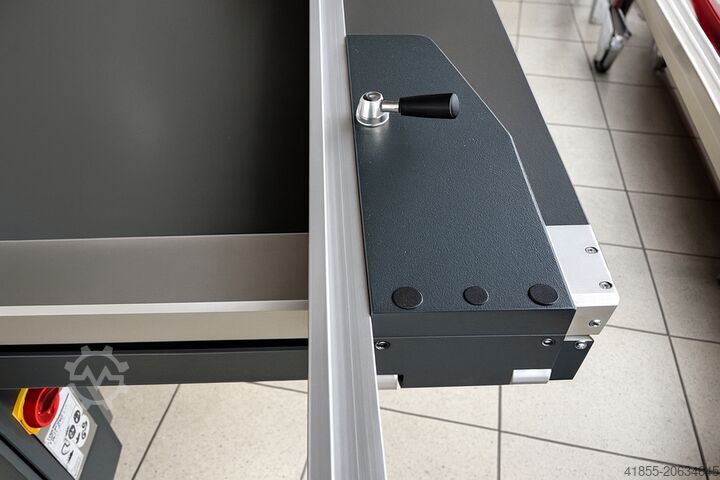 Συρόμενο τραπέζι πριόνι Altendorf F45 beids.schwenkbar/1300mm-CNC/Vario