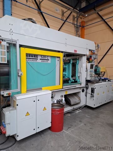 Injection molding machine Arburg Allrounder 520C